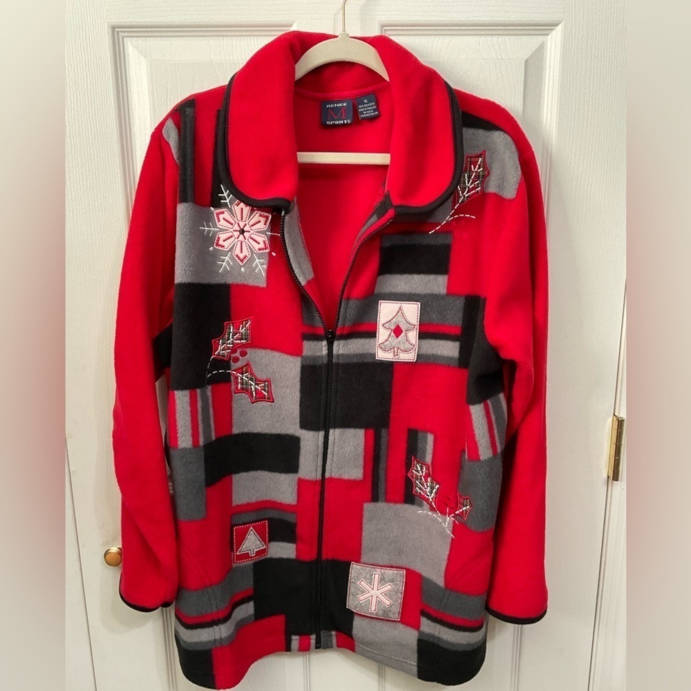 Renee M sports. Fleece zip up jacket. Size XL